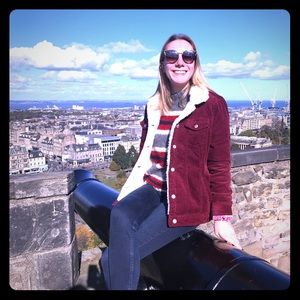 Meet your Posher, Liana